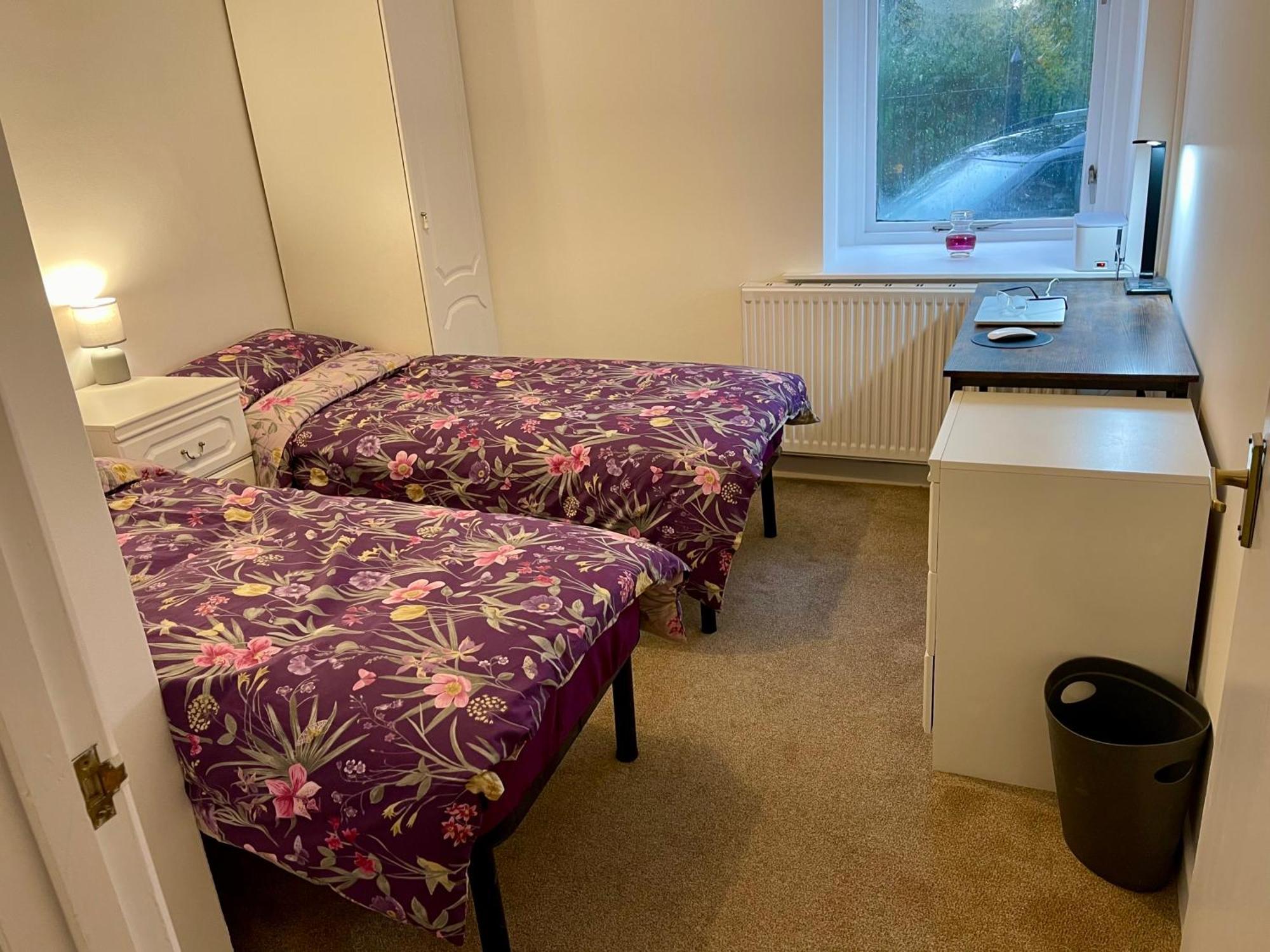 Vernon Place Town Centre, Vernon Cottage 3-Bed With Parking, 1A Vernon Court 2-Bed With Parking, 1B Studio No Parking, Off The High Street Next To Sandford Park Cheltenham Luaran gambar