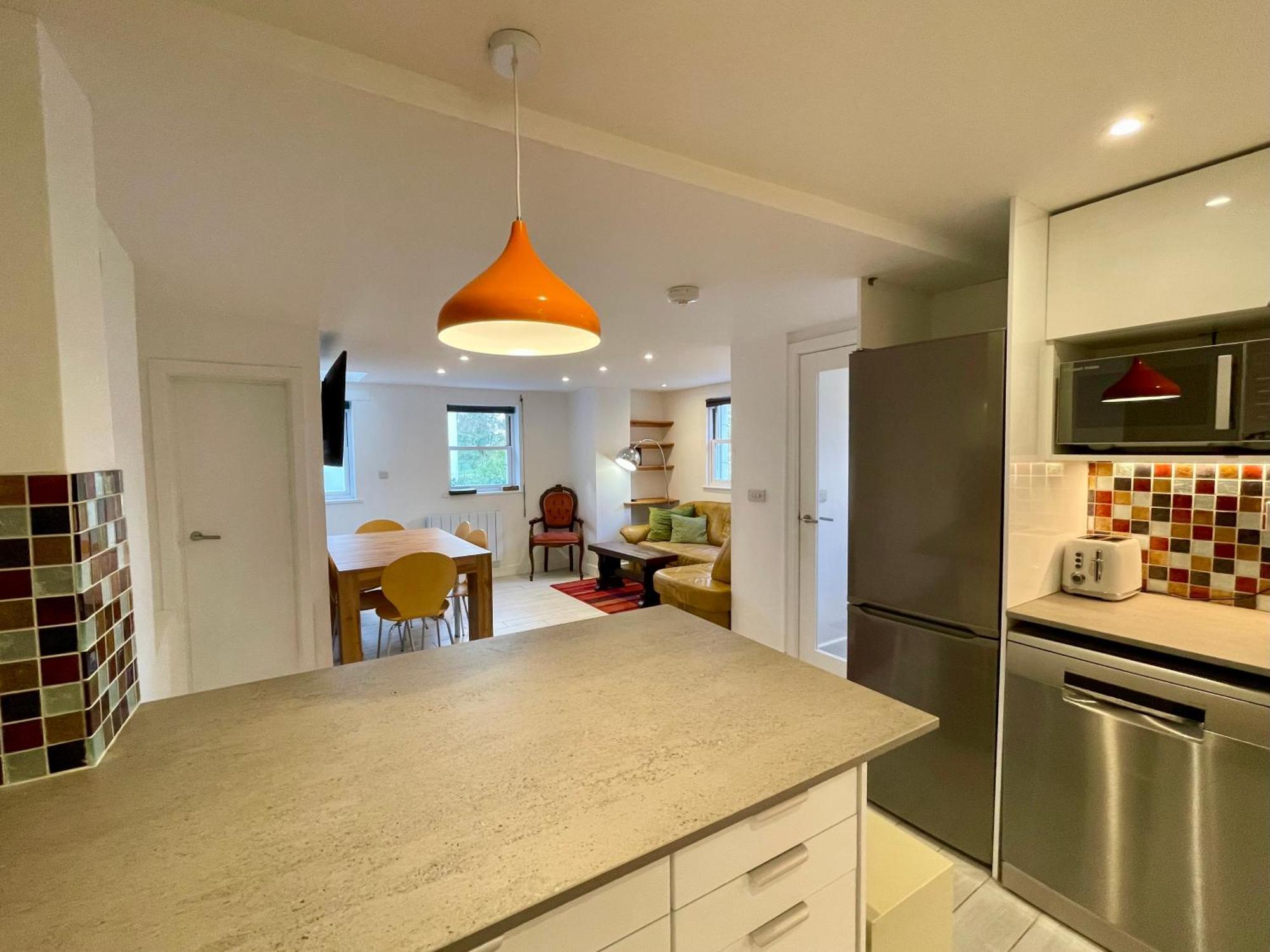 Vernon Place Town Centre, Vernon Cottage 3-Bed With Parking, 1A Vernon Court 2-Bed With Parking, 1B Studio No Parking, Off The High Street Next To Sandford Park Cheltenham Luaran gambar